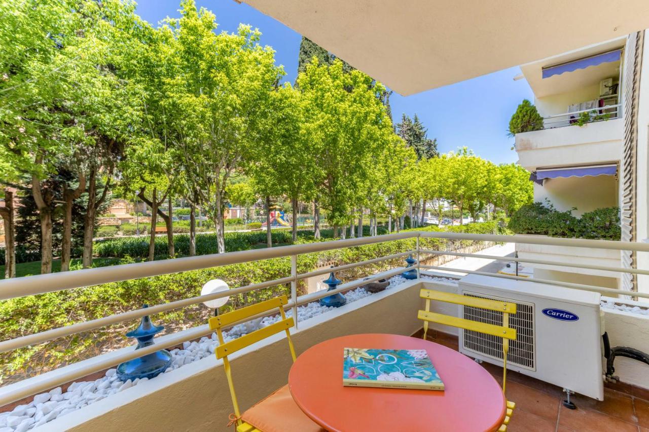 Oleholidays Costa Nagueles 2 Milla De Oro Marbella Exterior photo