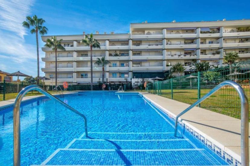 Oleholidays Costa Nagueles 2 Milla De Oro Marbella Exterior photo